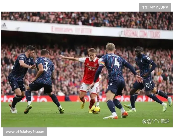 诺丁汉森林0-0阿森纳，枪手防守稳固但进攻乏力